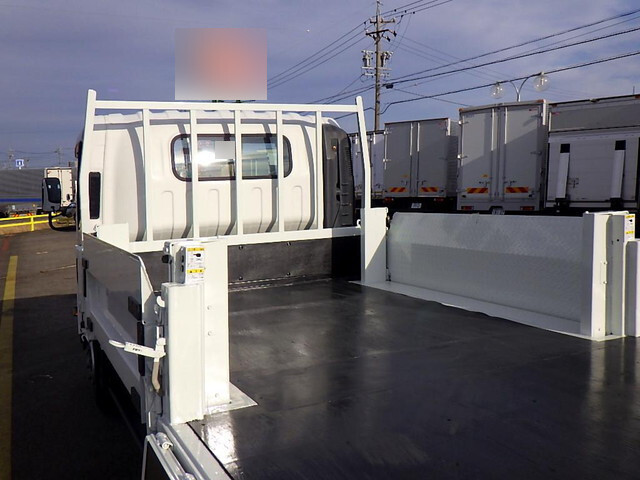 いすゞエルフ平ボディ小型（2t・3t）[写真10]