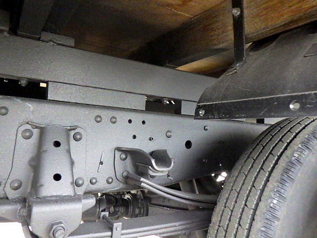 いすゞエルフ平ボディ小型（2t・3t）[写真32]