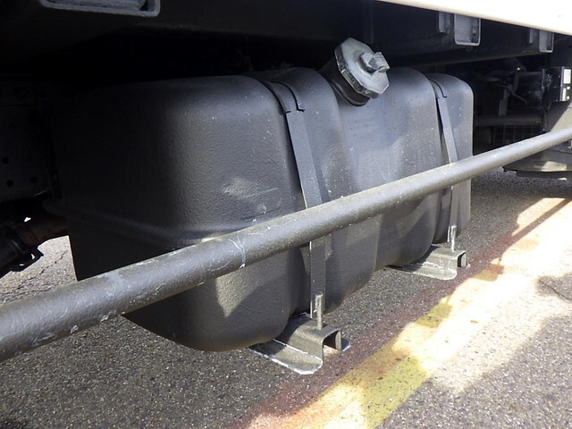 いすゞエルフ平ボディ小型（2t・3t）[写真35]