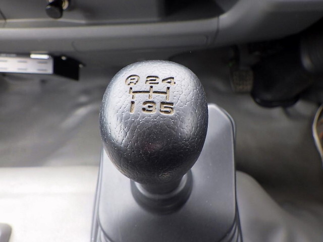 トヨタダイナクレーン4段小型（2t・3t）[写真17]