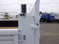 三菱ふそうキャンター平ボディ小型（2t・3t）[写真15]