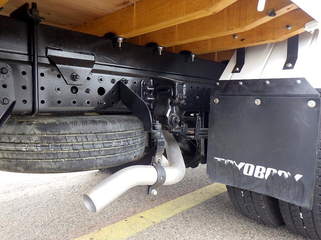 三菱ふそうキャンター平ボディ小型（2t・3t）[写真28]