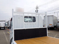 三菱ふそうキャンター平ボディ小型（2t・3t）[写真10]