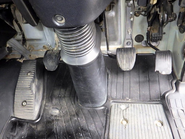 日野レンジャータンク車（タンクローリー）中型（4t）[写真10]