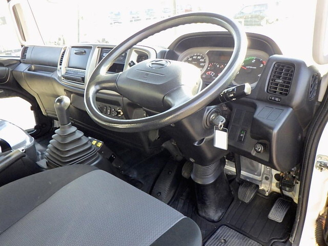 日野レンジャーダンプ中型（4t）[写真19]