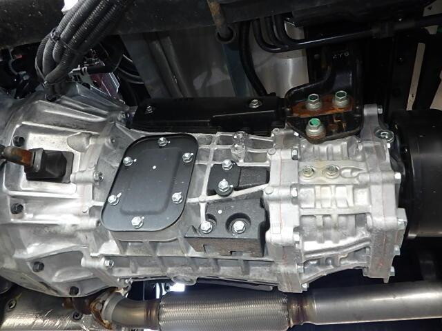 日野デュトロパネルバン小型（2t・3t）[写真19]