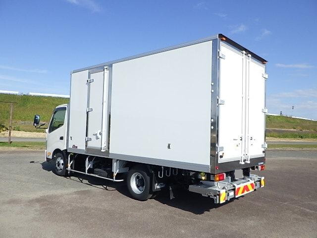 日野デュトロパネルバン小型（2t・3t）[写真02]