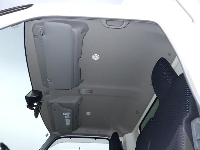 日野デュトロパネルバン小型（2t・3t）[写真23]