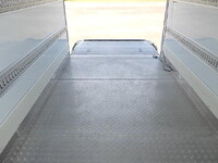 日野デュトロパネルバン小型（2t・3t）[写真09]