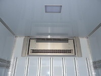 日野デュトロパネルバン小型（2t・3t）[写真10]