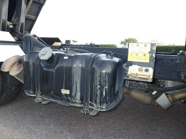 いすゞエルフローダーダンプ小型（2t・3t）[写真17]