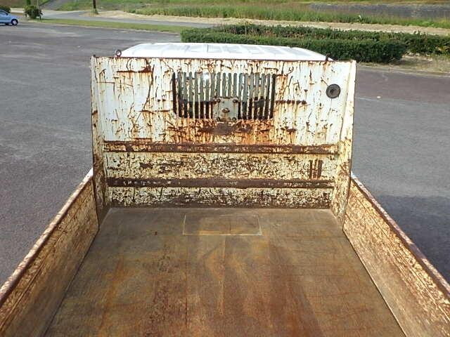 いすゞエルフローダーダンプ小型（2t・3t）[写真06]