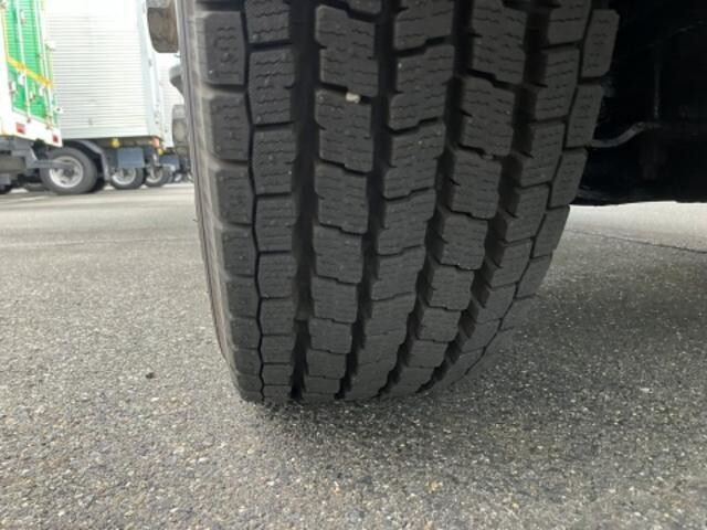 日野デュトロ平ボディ小型（2t・3t）[写真18]