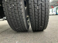 日野デュトロ平ボディ小型（2t・3t）[写真20]