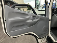 日野デュトロ平ボディ小型（2t・3t）[写真40]