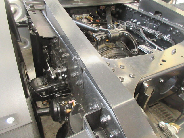 三菱ふそうスーパーグレートトレーラーヘッド（トラクターヘッド）大型（10t）[写真18]