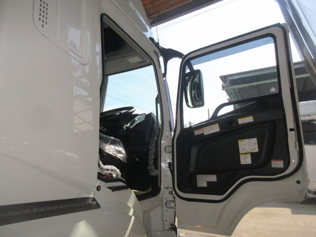 三菱ふそうスーパーグレートトレーラーヘッド（トラクターヘッド）大型（10t）[写真21]