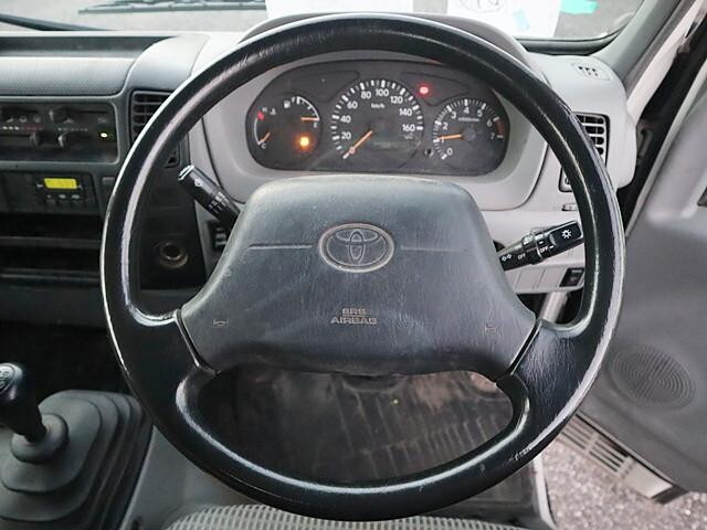 トヨタダイナ平ボディ小型（2t・3t）[写真04]