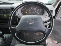 トヨタダイナ平ボディ小型（2t・3t）[写真05]