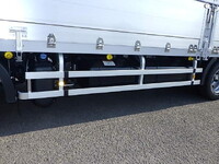 三菱ふそうスーパーグレートアルミウイング大型（10t）[写真22]