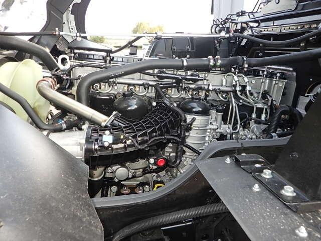 三菱ふそうスーパーグレートアルミウイング大型（10t）[写真29]