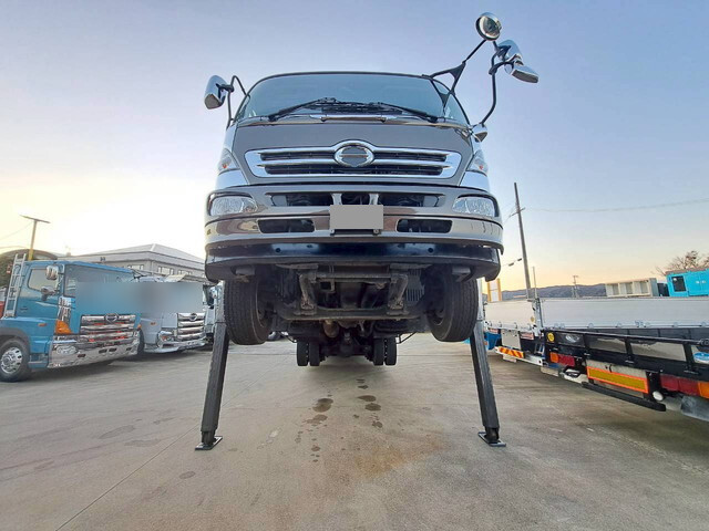 日野レンジャーセルフクレーン4段増トン（6t・8t）[写真12]