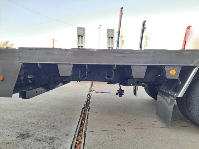 日野レンジャーセルフクレーン4段増トン（6t・8t）[写真20]