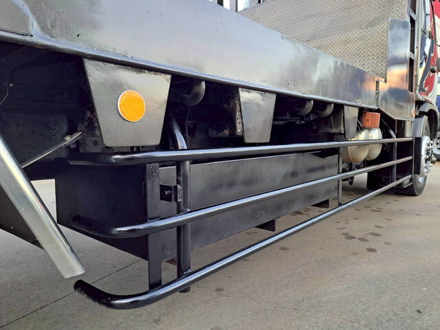 日野レンジャーセルフクレーン4段増トン（6t・8t）[写真22]