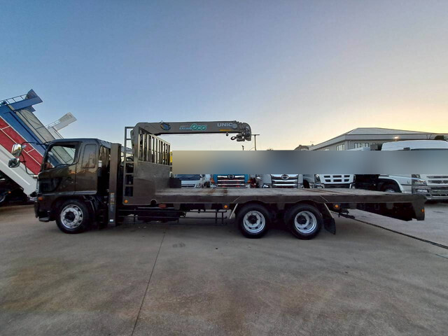 日野レンジャーセルフクレーン4段増トン（6t・8t）[写真05]