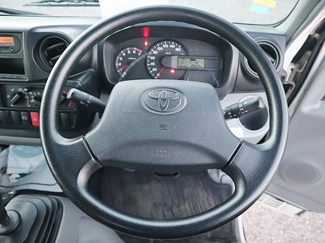 トヨタダイナ平ボディ小型（2t・3t）[写真04]