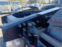 UDトラックスクオントレーラーヘッド（トラクターヘッド）大型（10t）[写真16]