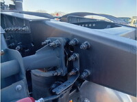 UDトラックスクオントレーラーヘッド（トラクターヘッド）大型（10t）[写真17]