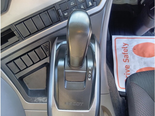 UDトラックスクオントレーラーヘッド（トラクターヘッド）大型（10t）[写真24]