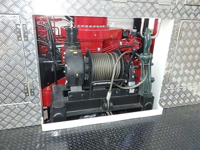 日野レンジャーセルフクレーン4段増トン（6t・8t）[写真11]