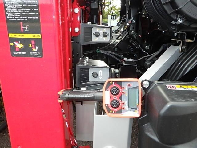 日野レンジャーセルフクレーン4段増トン（6t・8t）[写真21]