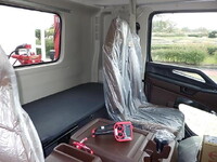 日野レンジャーセルフクレーン4段増トン（6t・8t）[写真25]