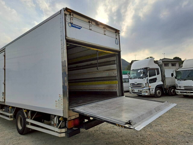 日野レンジャー冷凍車（冷蔵車）中型（4t）[写真26]