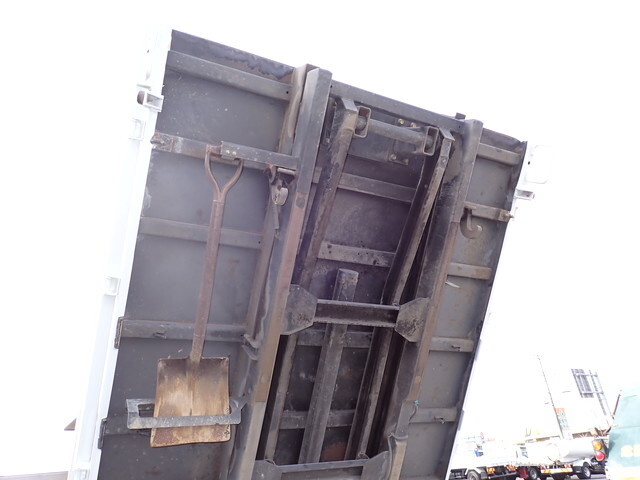 日野デュトロローダーダンプ小型（2t・3t）[写真10]