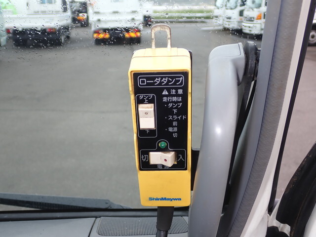 日野デュトロローダーダンプ小型（2t・3t）[写真19]