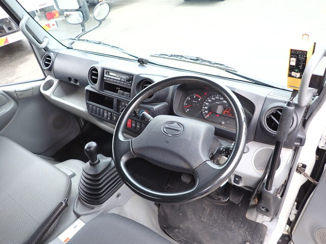 日野デュトロローダーダンプ小型（2t・3t）[写真23]