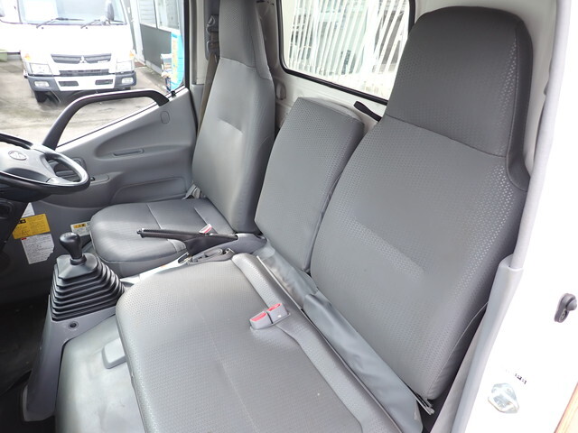 日野デュトロローダーダンプ小型（2t・3t）[写真30]