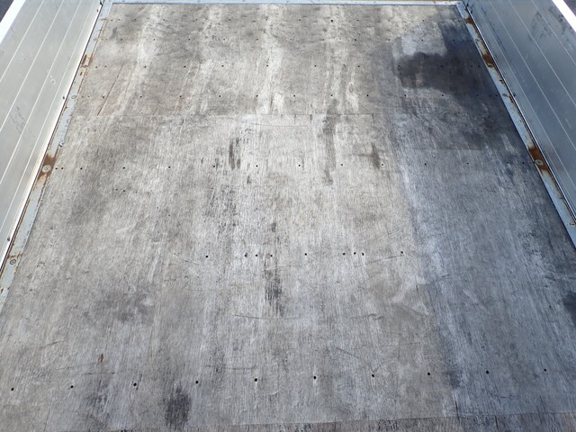 いすゞエルフアルミブロック小型（2t・3t）[写真17]