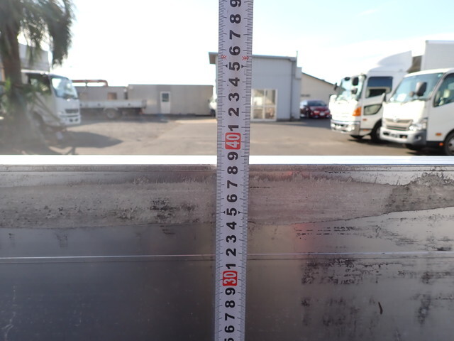 いすゞエルフアルミブロック小型（2t・3t）[写真20]