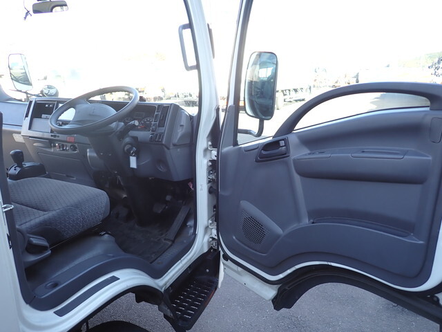 いすゞエルフアルミブロック小型（2t・3t）[写真31]