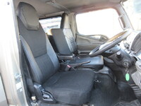 三菱ふそうキャンター平ボディ小型（2t・3t）[写真19]