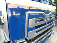 UDトラックスクオン幌車大型（10t）[写真30]