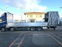 UDトラックスクオン幌車大型（10t）[写真07]