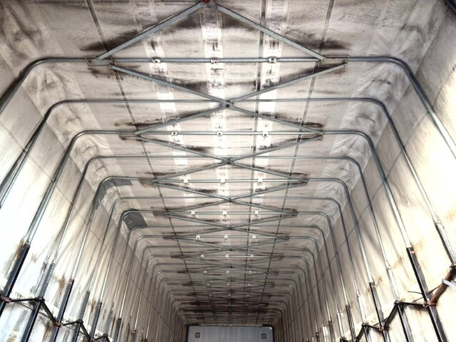 UDトラックスクオン幌車大型（10t）[写真08]