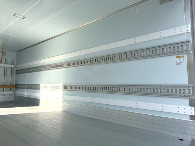 日野レンジャー冷凍車（冷蔵車）中型（4t）[写真10]