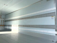 日野レンジャー冷凍車（冷蔵車）中型（4t）[写真11]